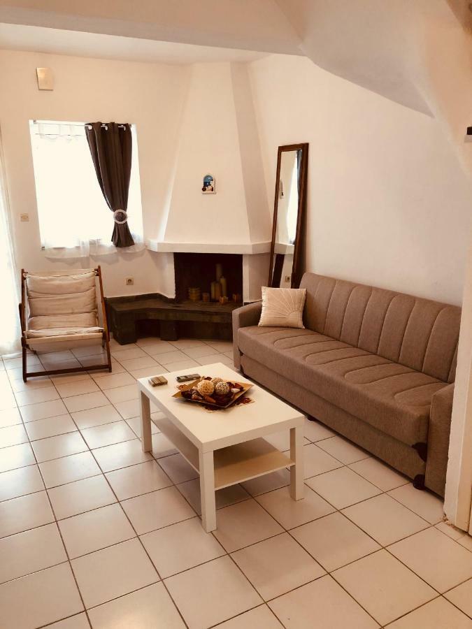 Seafront Maisonette In Fourka Exterior photo